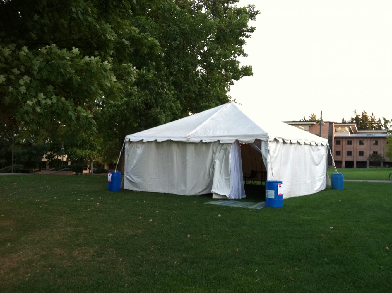 The 24-7 prayer tent is located on Commons lawn and is open to all Calvin community members.  Photo by Grace Ruiter