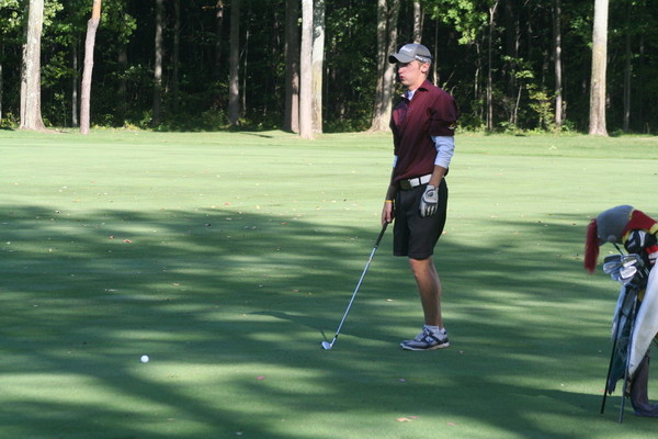 Junior Jake Hoogstrate tied for seventh individually. Photo courtesy calvin.edu.