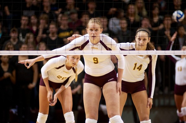 (l-r) Megan Rietema, Julia Hilbrands, Megan Korber. Photo courtesy calvin.edu.