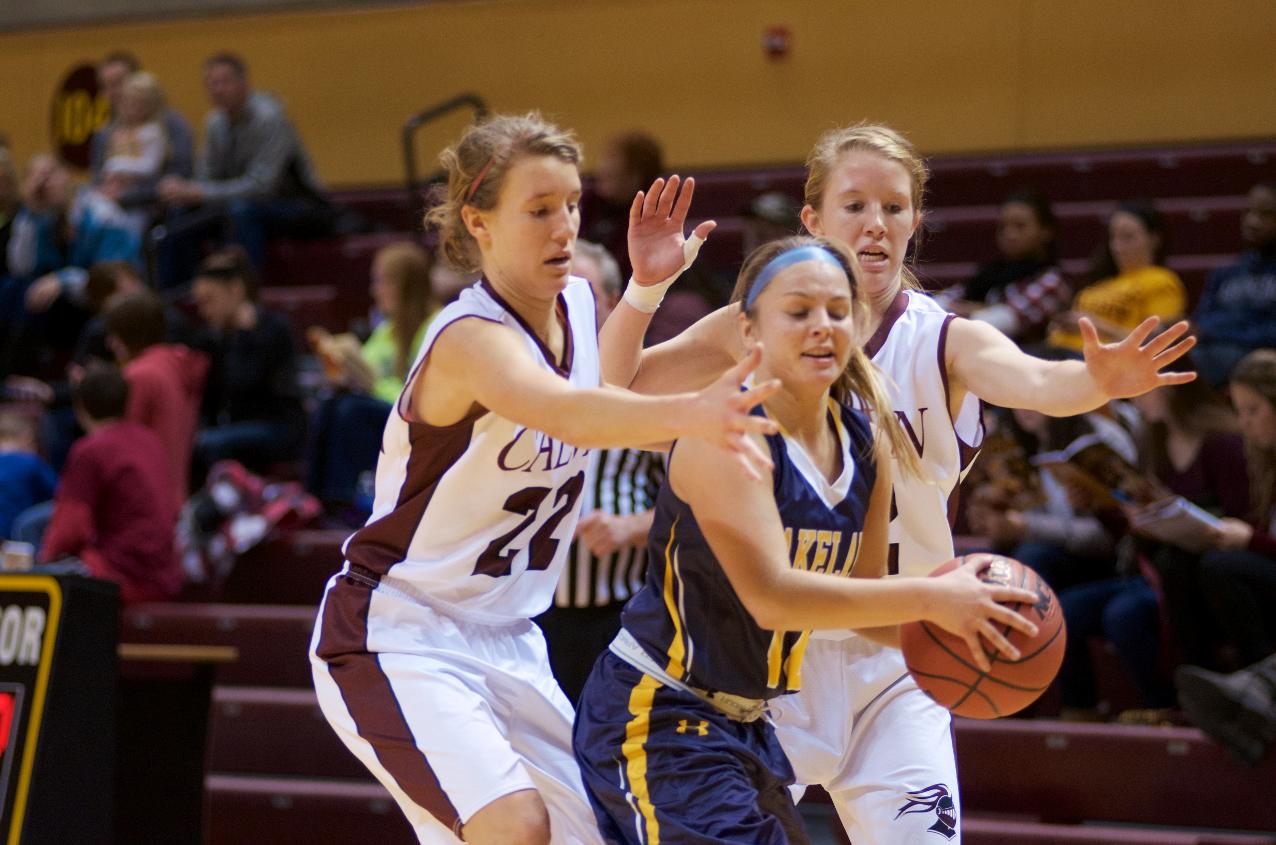 Women’s basketball undefeated at halfway point