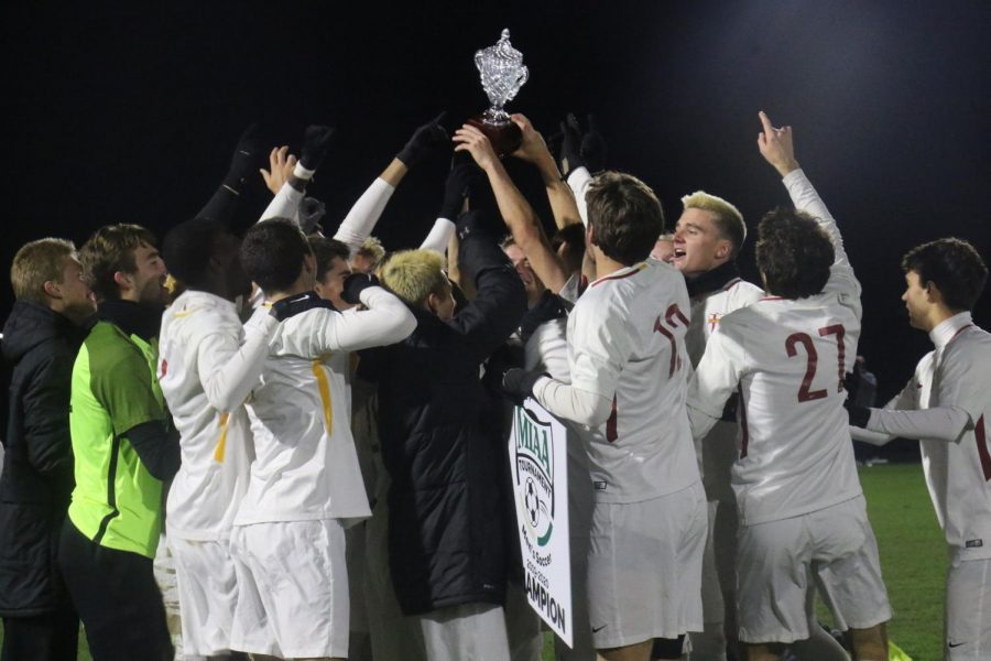 Soccer%2C+volleyball+teams+overcome+Hope+to+secure+their+conference+title