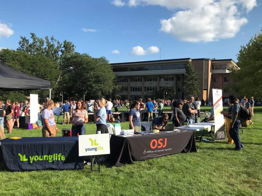 Student organizations gather to advertise at Cokes and Clubs, fall 2021.