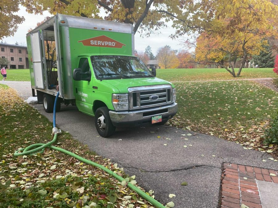 ServPro+workers+clean+up+water+after+a+significant+amount+of+water+flooded+the+lower+level+of+the+Commons+building+on+Thursday+morning.