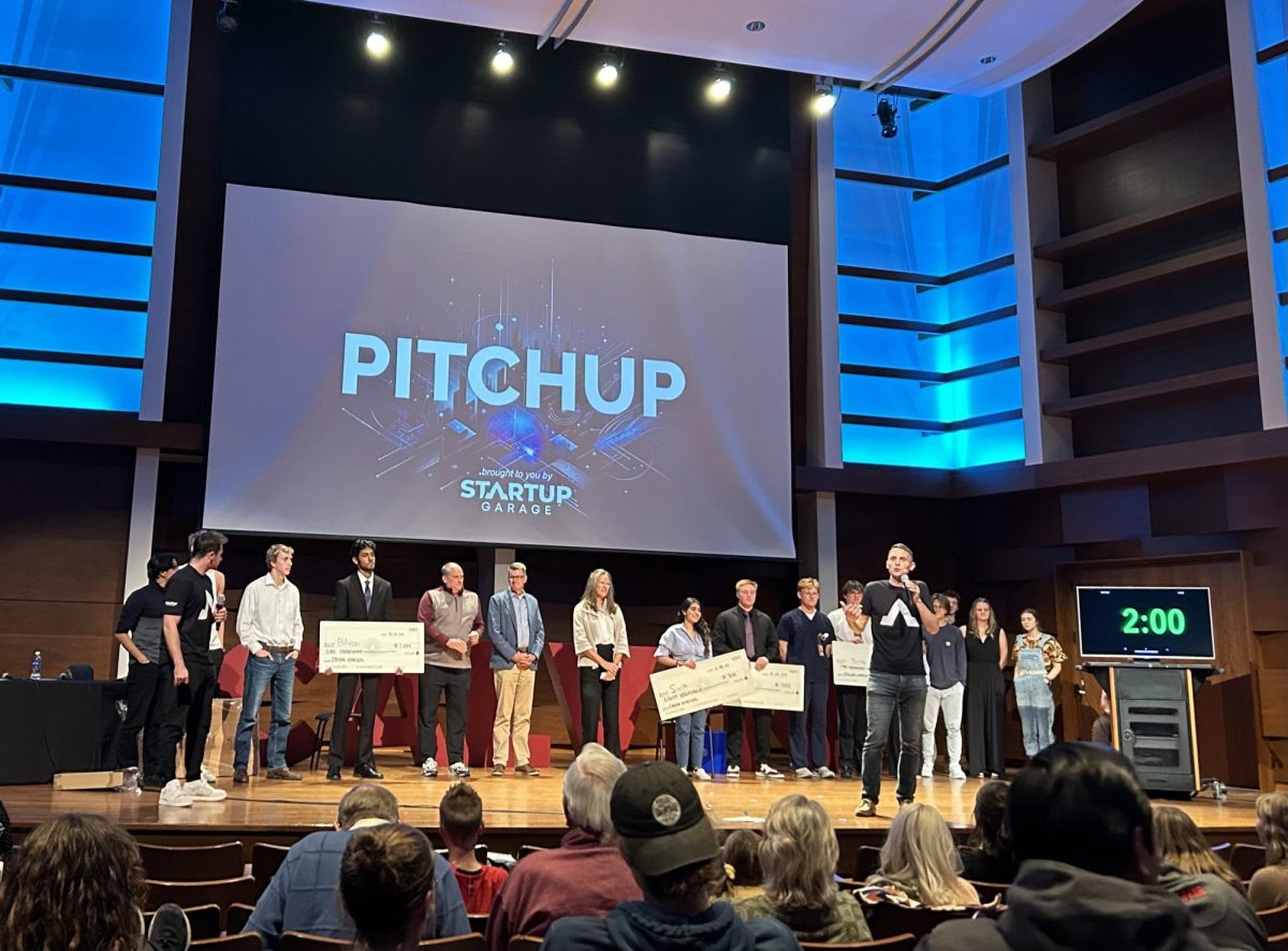 Pitchup awards cash prizes to the creators of the winning ideas. 